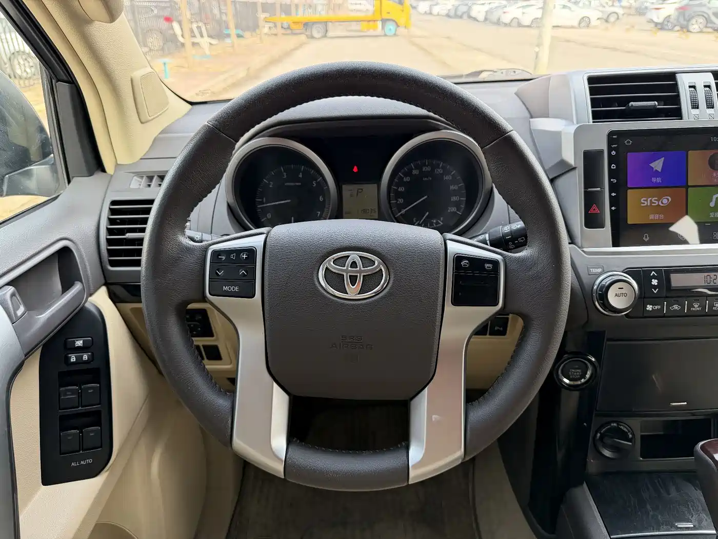 Toyota Prado 2015 2.7L Automatic Standard фото 12