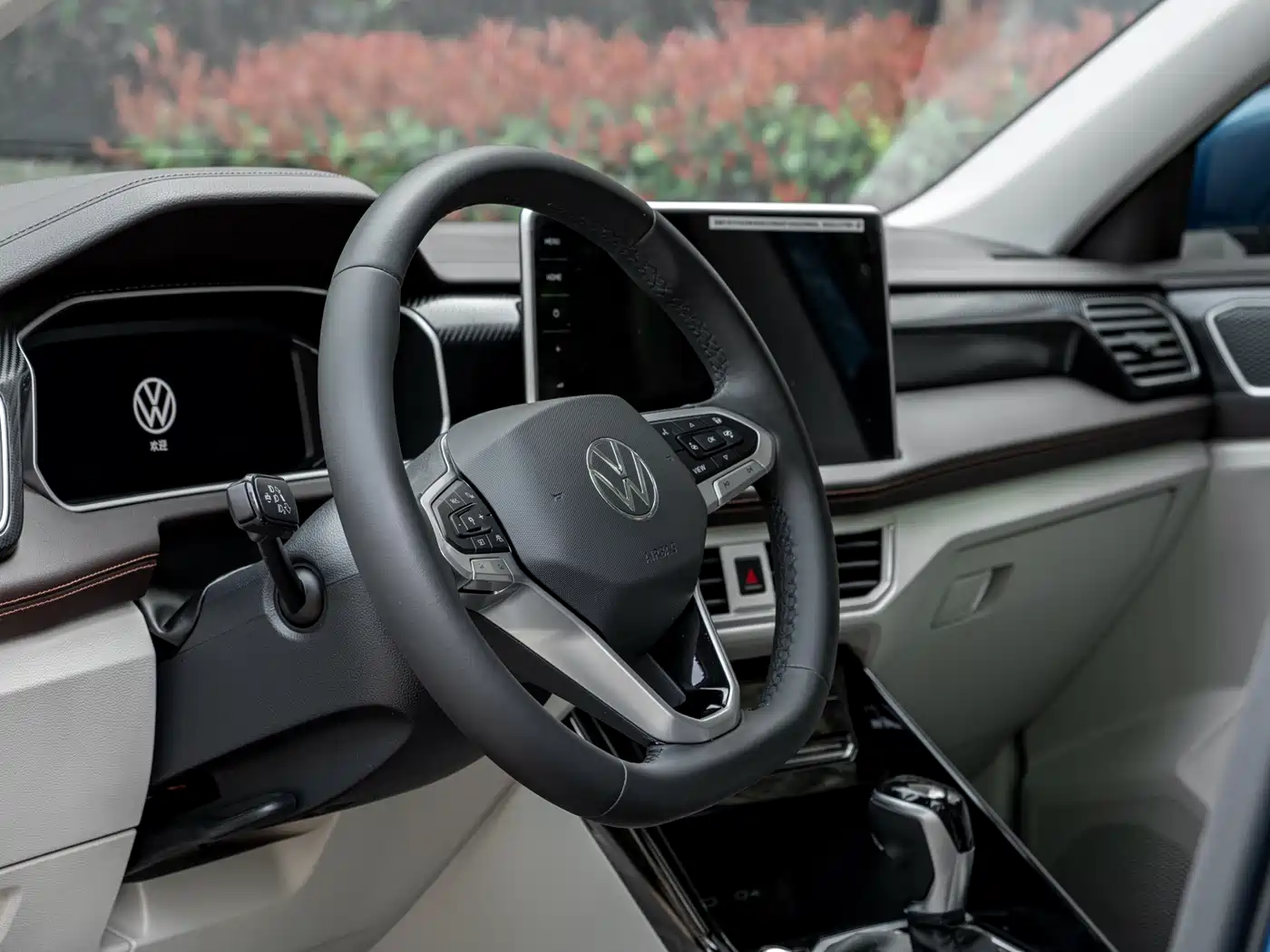 Volkswagen Tayron 2023 330TSI 2WD Luxury Plus Advanced Edition фото 6