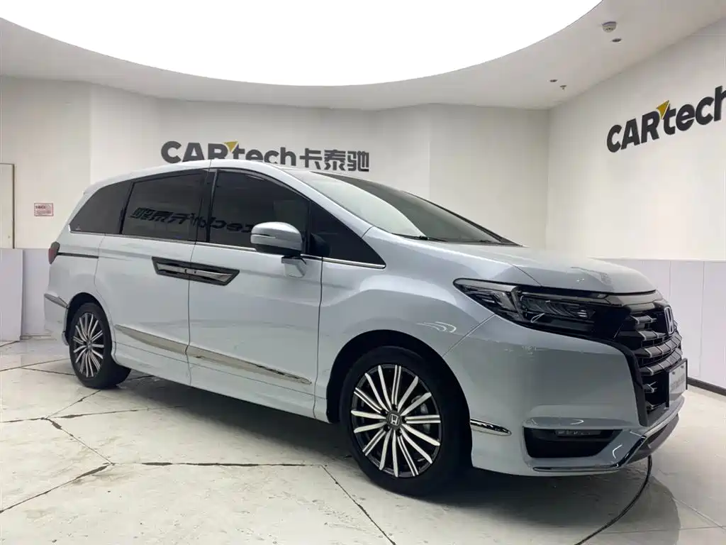 Honda Elysion 2025 2024 2.0L e:HEV Classic Edition