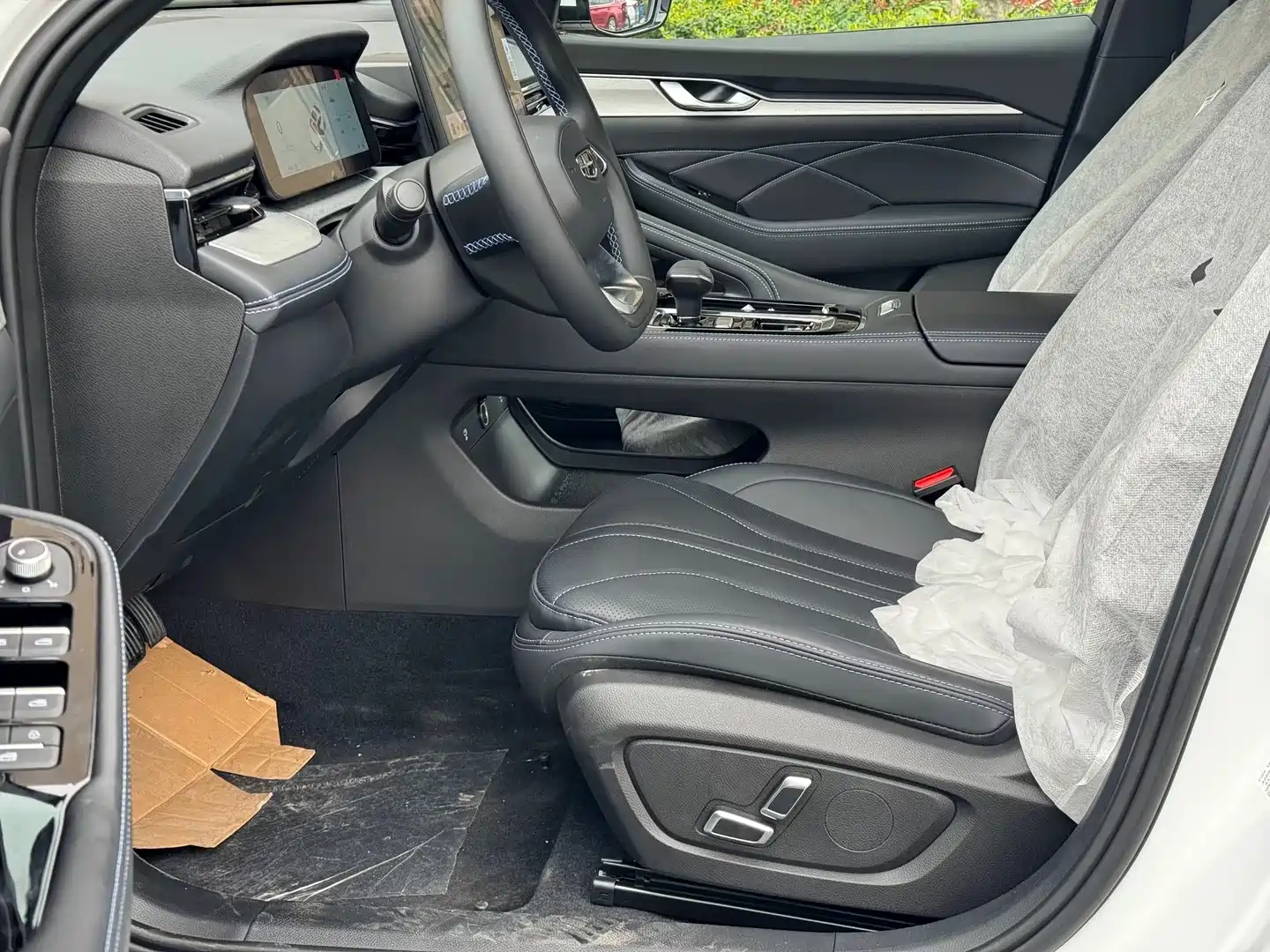 Фото 4 - Geely Preface
