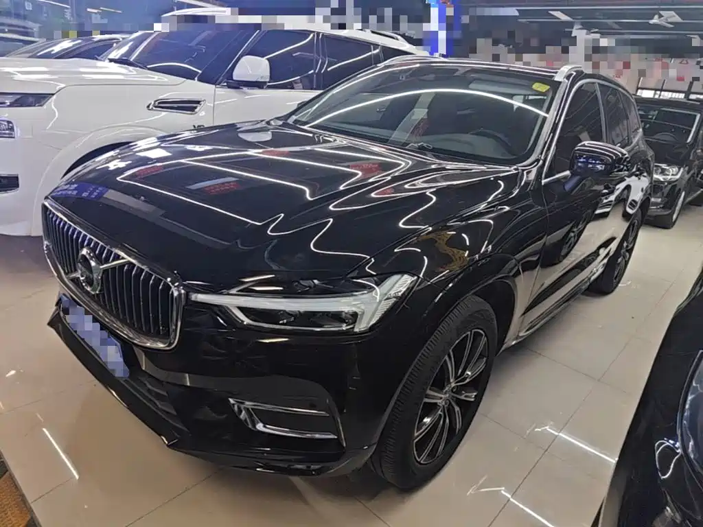 Фото 2 - Volvo XC60
