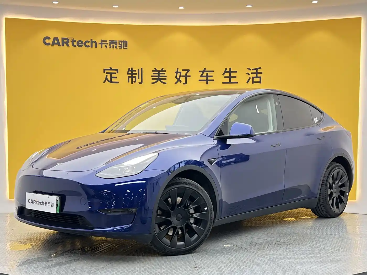 Tesla Model Y 2024