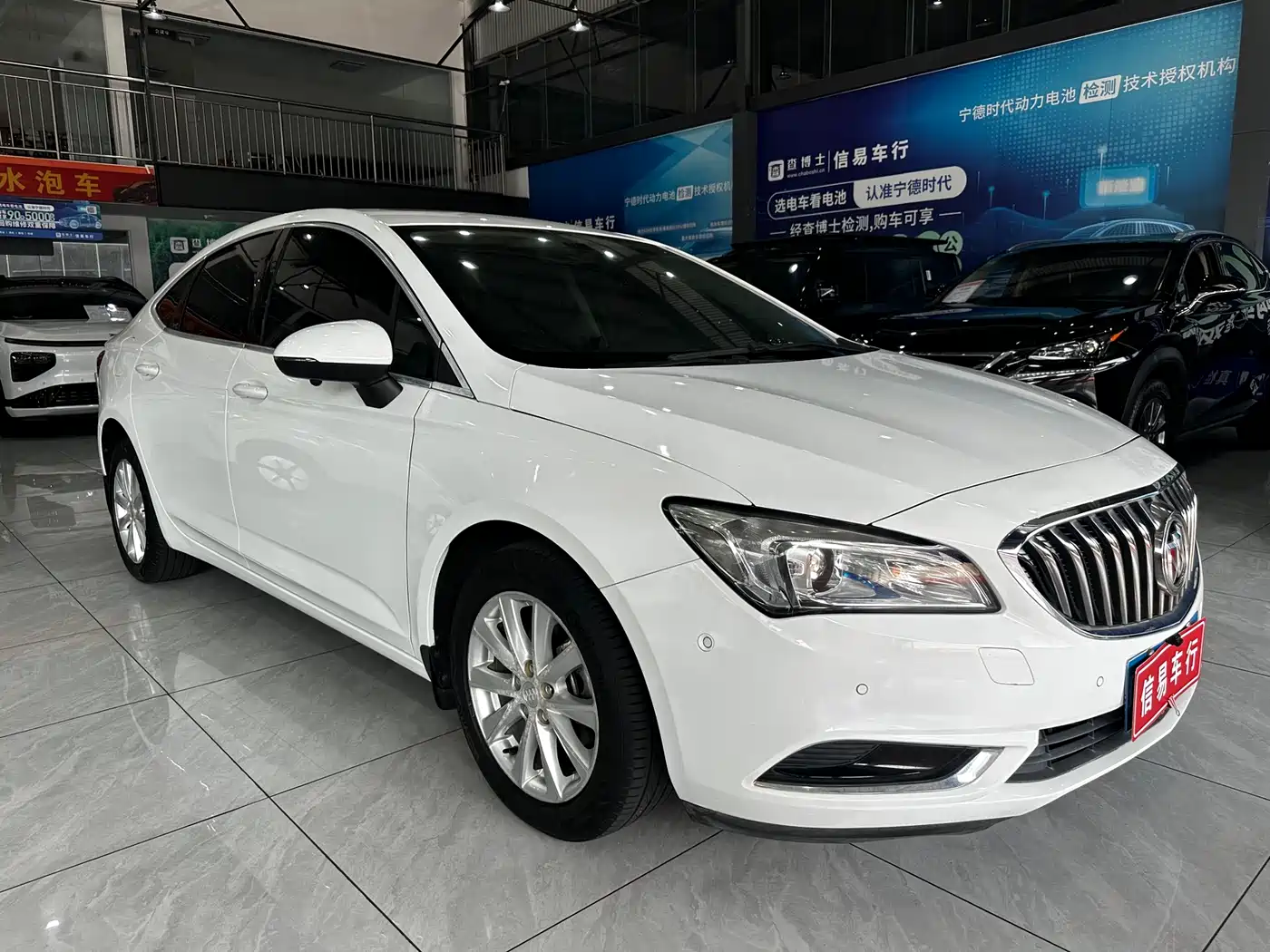 Buick Verano 2015 Sedan 20T Dual-clutch Elite фото 2