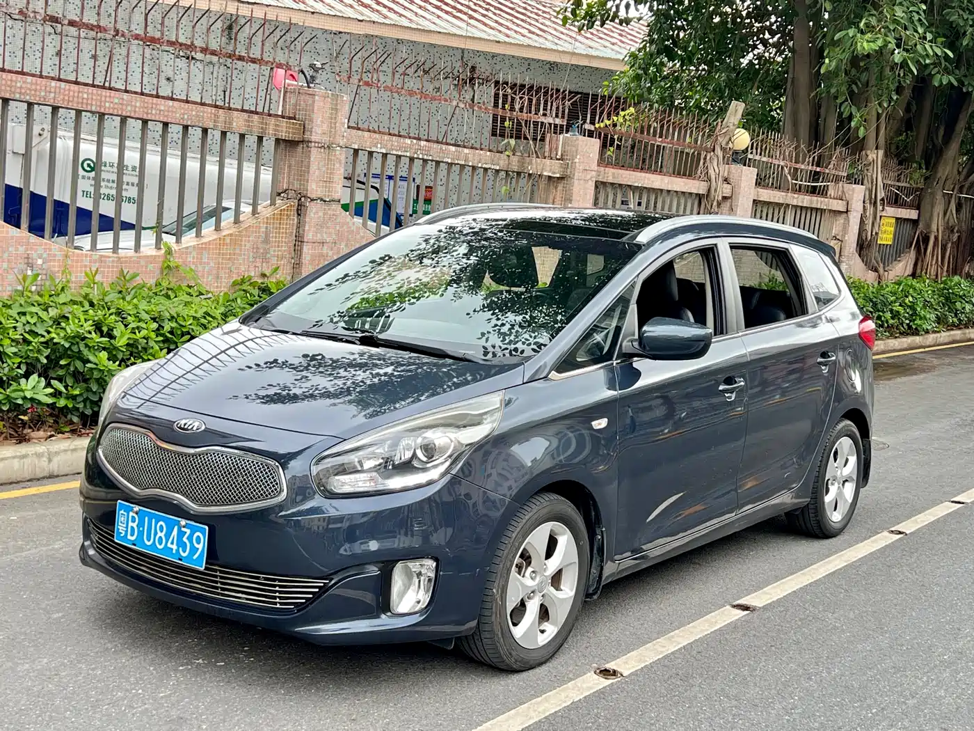 Kia Carens 2013 2.0L 7-Seat Auto Standard China IV