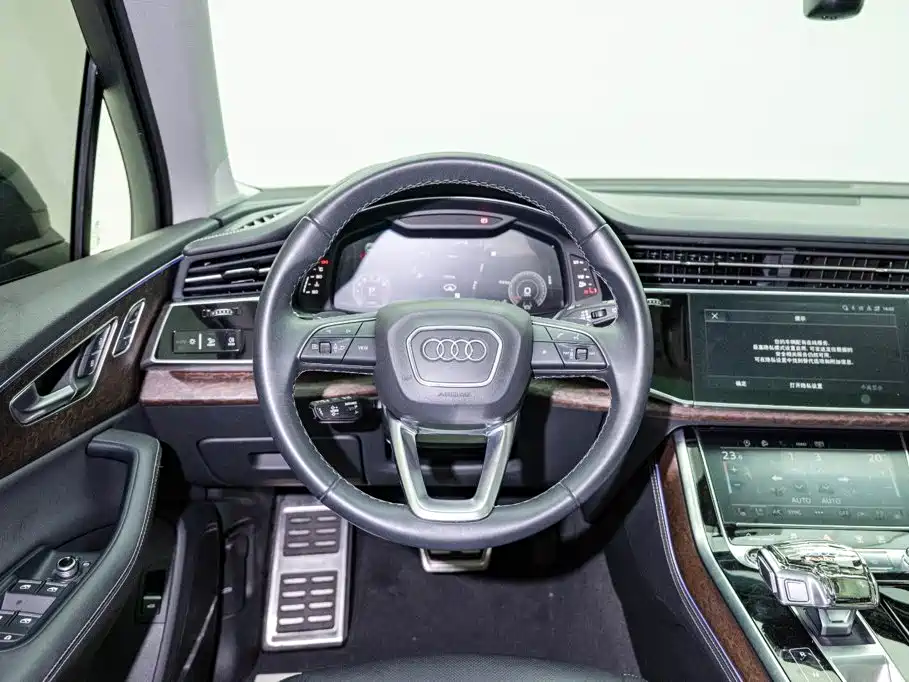 Audi Q7 2025 2024 55 TFSI quattro S line Sport