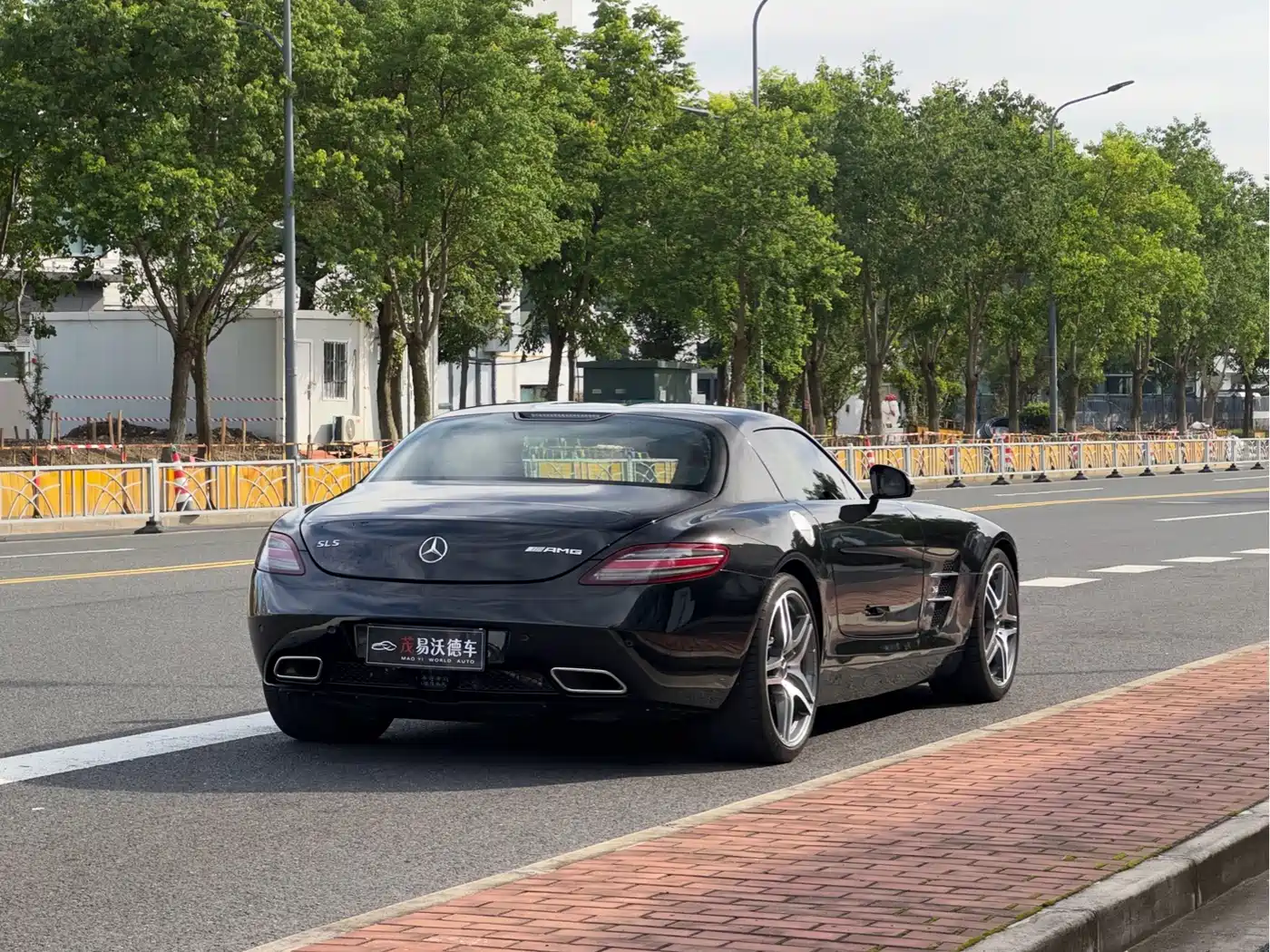 Mercedes-Benz SLS AMG 2011 2011 SLS AMG