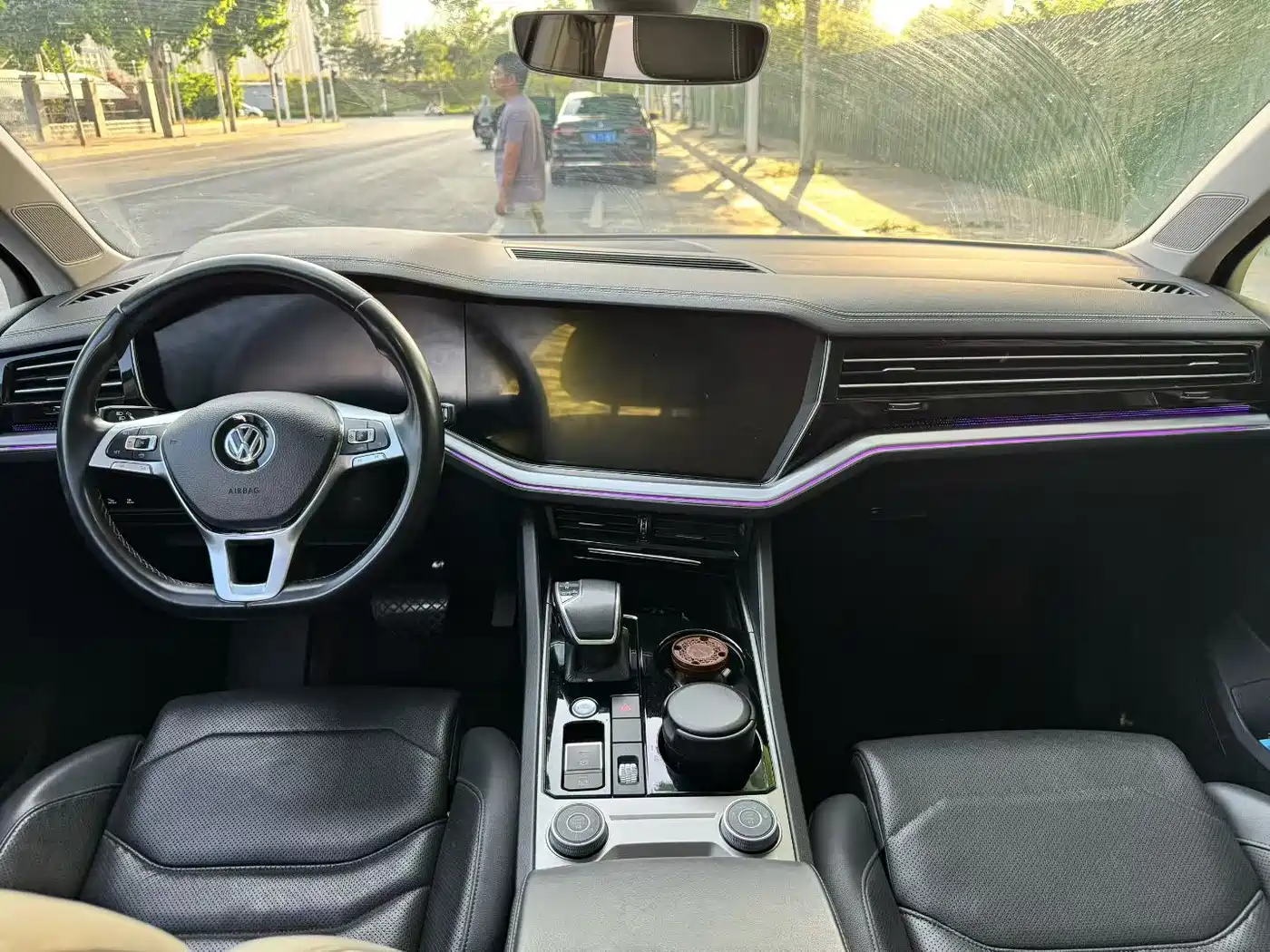 Volkswagen Touareg 2019 2.0TSI Sharp Wing Edition China VI фото 5
