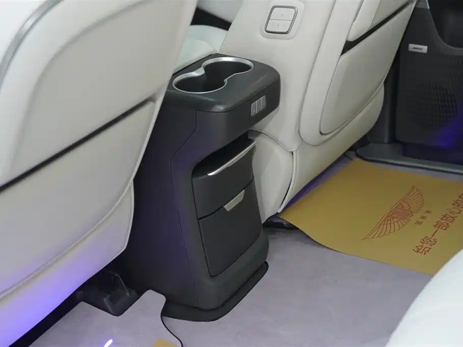 Buick GL8 New Energy 2024 Landglory Premium Edition 7-Seater фото 23