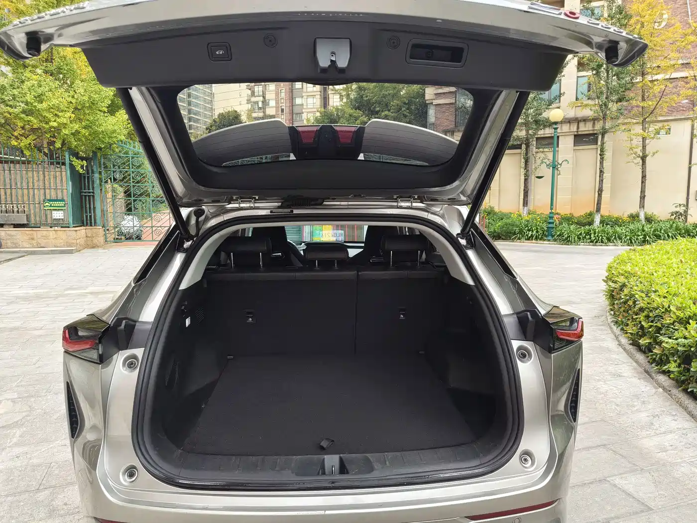 CHANGAN Z6