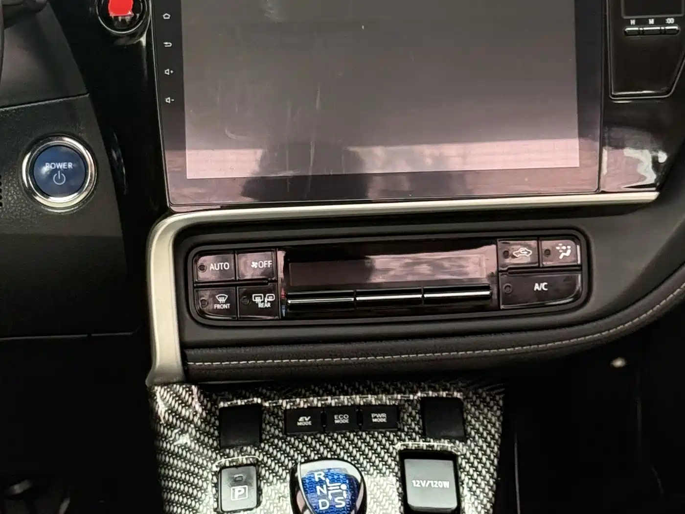 Toyota Corolla 2017 Facelift Hybrid 1.8L E-CVT Leading Edition фото 16