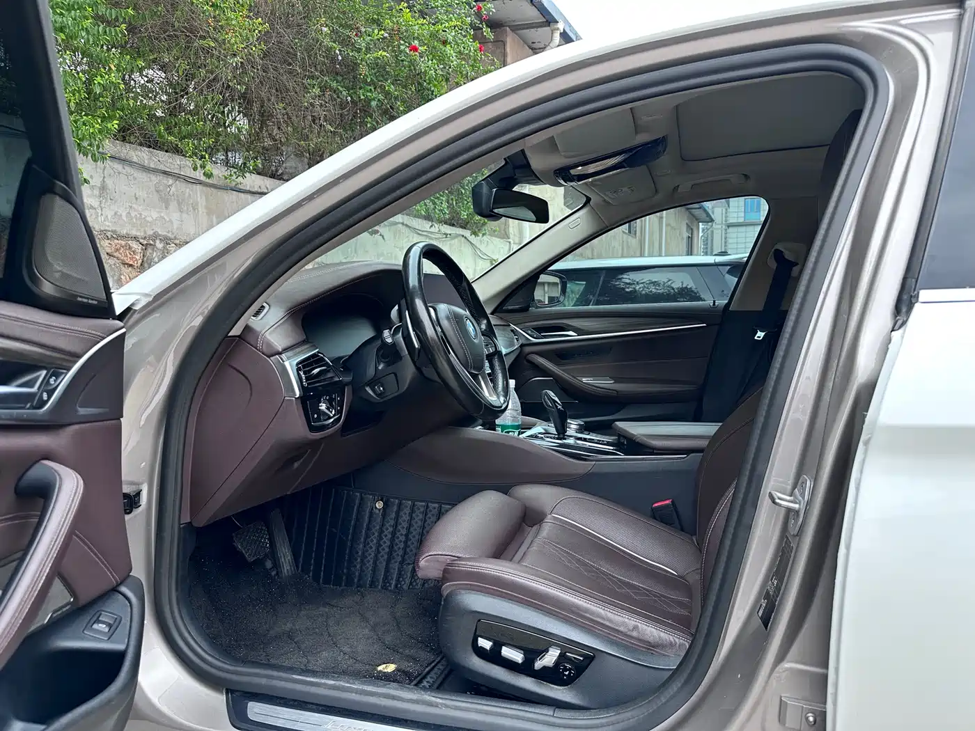 BMW 5 Series 2021 530Li Premium Luxury Package фото 7