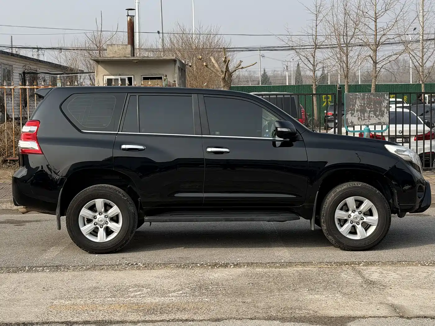 Toyota Prado 2015 2.7L Automatic Standard фото 7