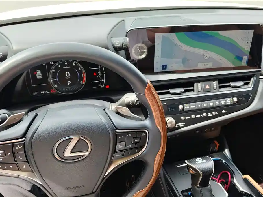 Lexus ES 2024 200 Premium Edition фото 12