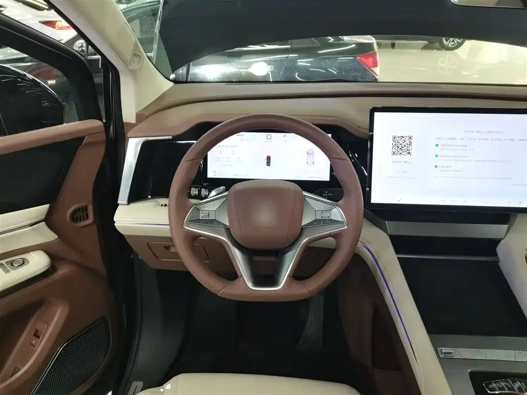 BYD Xia 2025 DM-i 1.5T 180km Surpass Edition фото 7