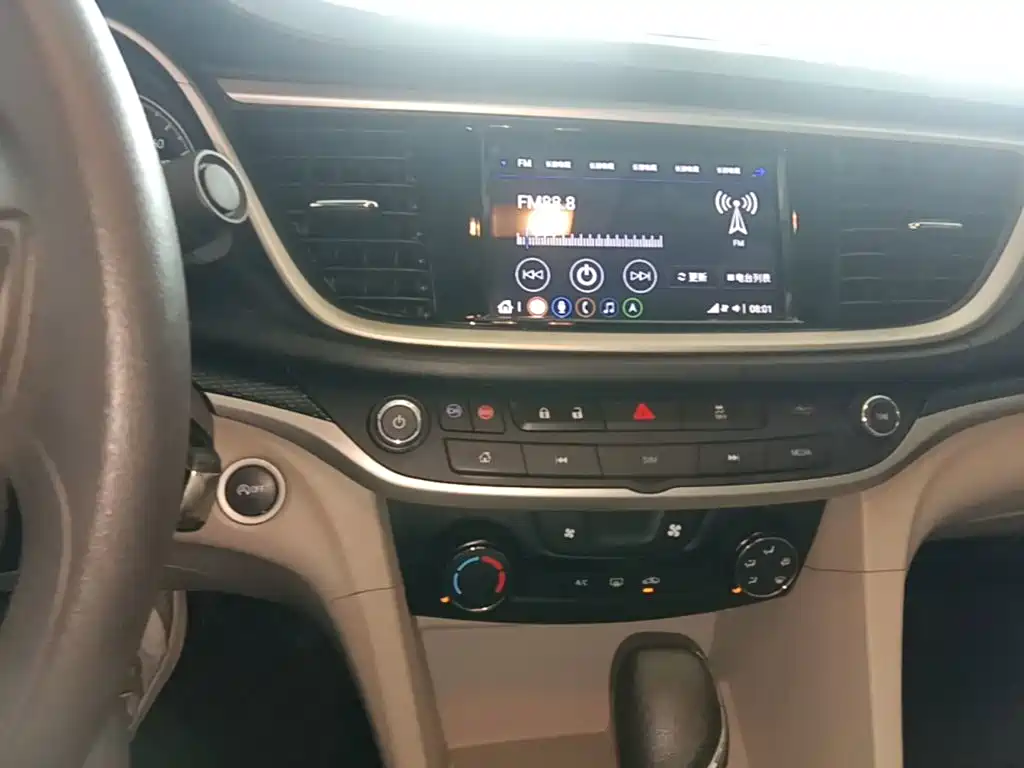 Фото 13 - Buick Excelle