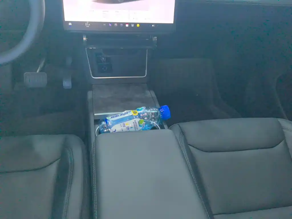 صورة 14 - Tesla Model Y