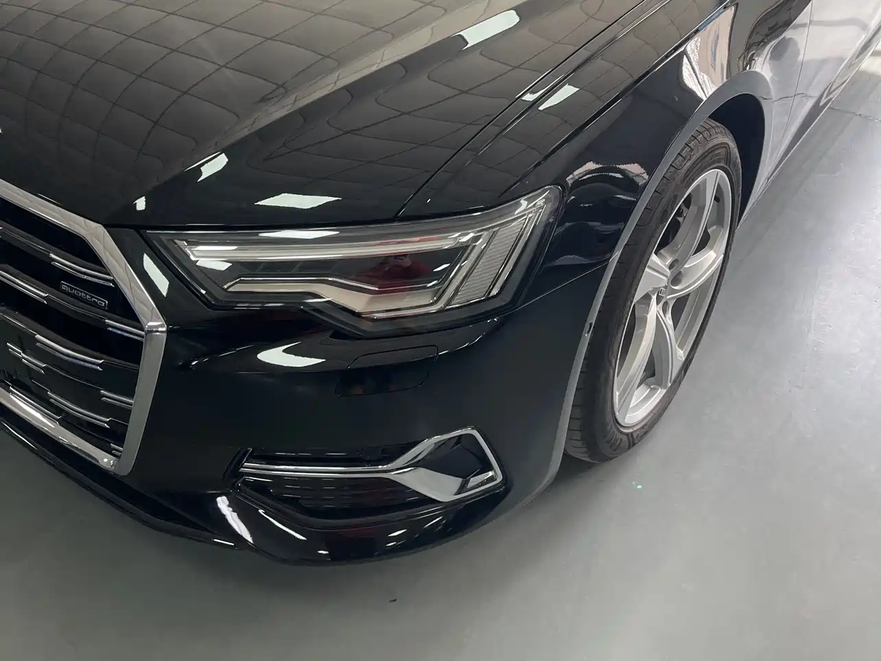 Audi A6L 2024 45 TFSI quattro Premium Elegance фото 4