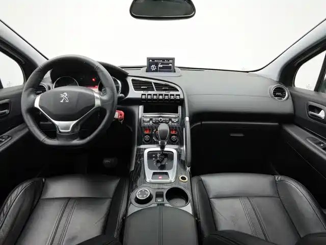 Peugeot 3008 2013 1.6THP Automatic Prestige Edition — фото 5