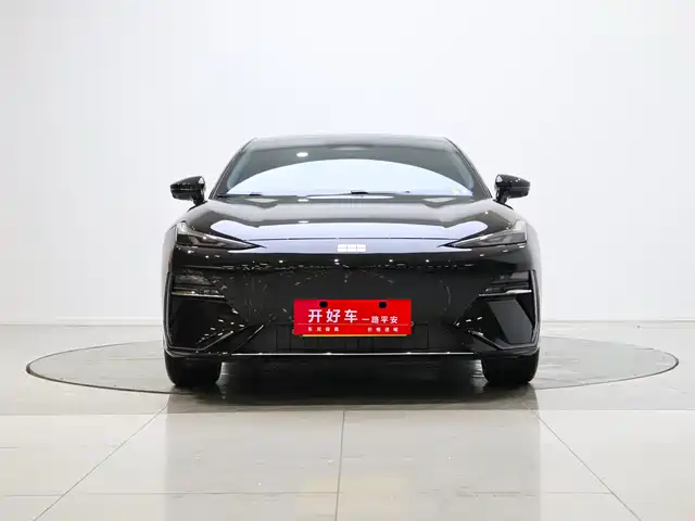 GEELY GALAXY GALAXY E8