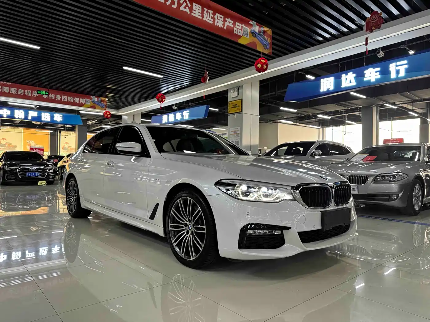 BMW 5 Series 2018 Facelift 530Li Leading M Sport Package фото 3