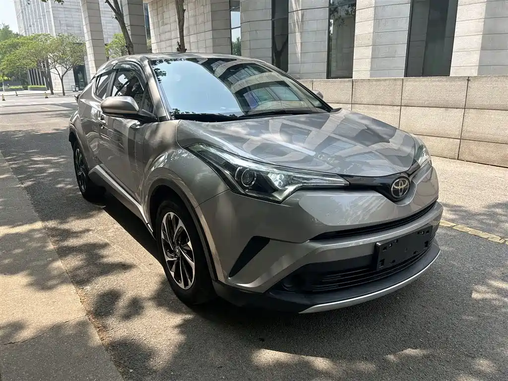Toyota IZOA 2020 2.0L Yi Xiang Edition фото 7