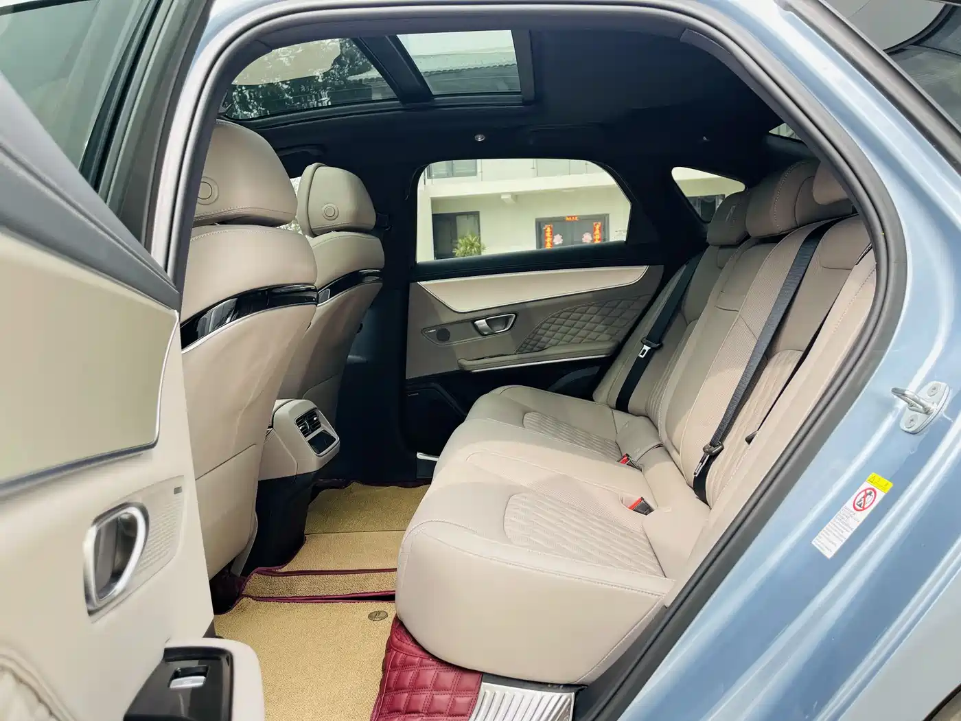 BYD Han 2024 DM-i Glory Edition 121KM Honor фото 12