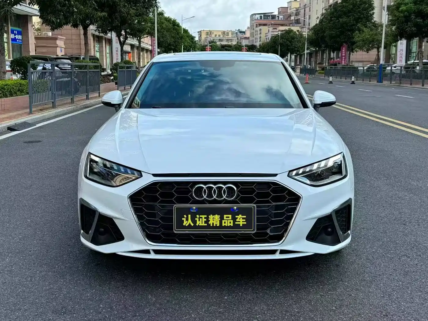 Audi A4L 2022 40 TFSI Luxury Dynamic фото 2