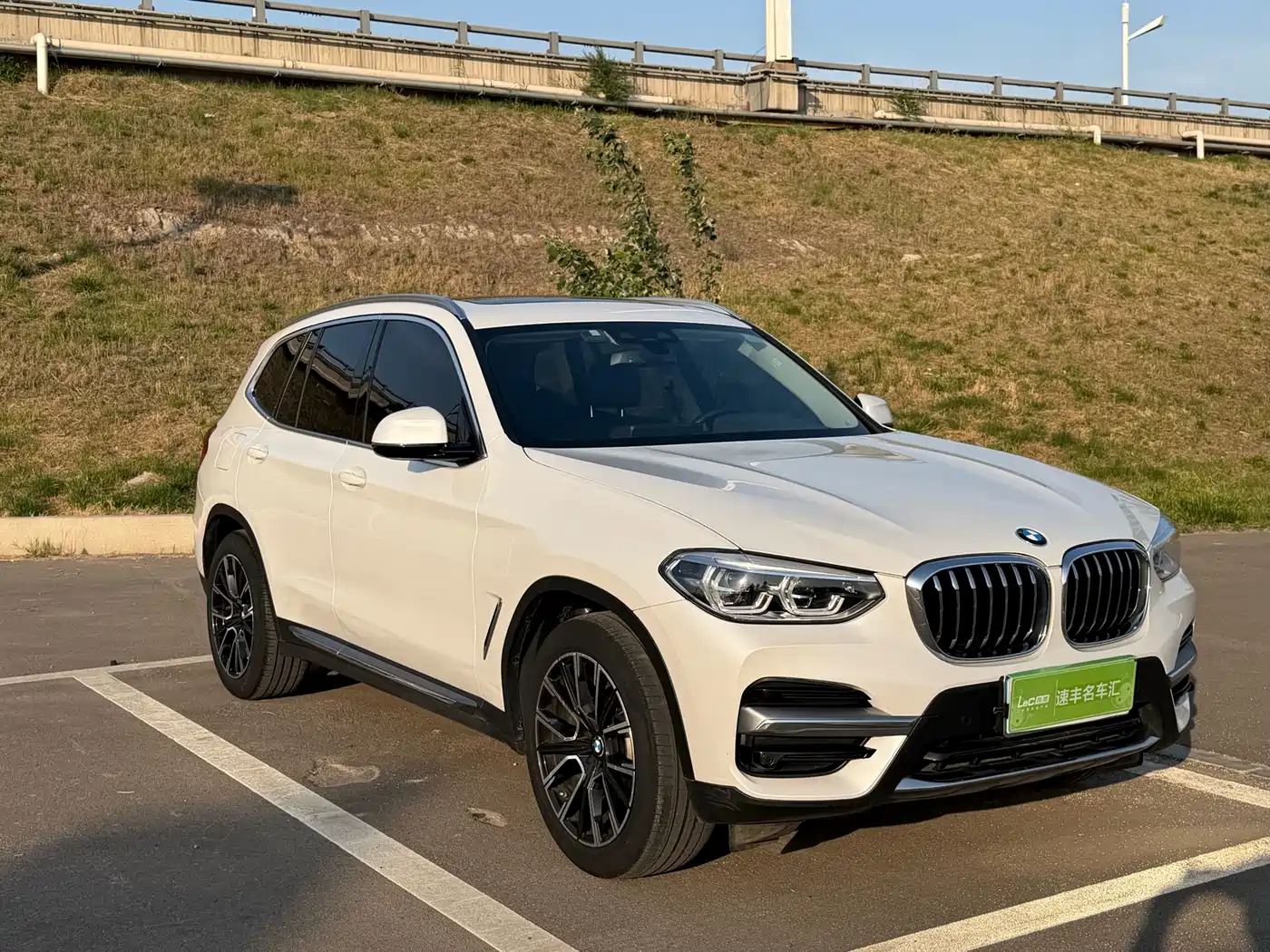 BMW X3 2021 xDrive25i Luxury Package фото 2