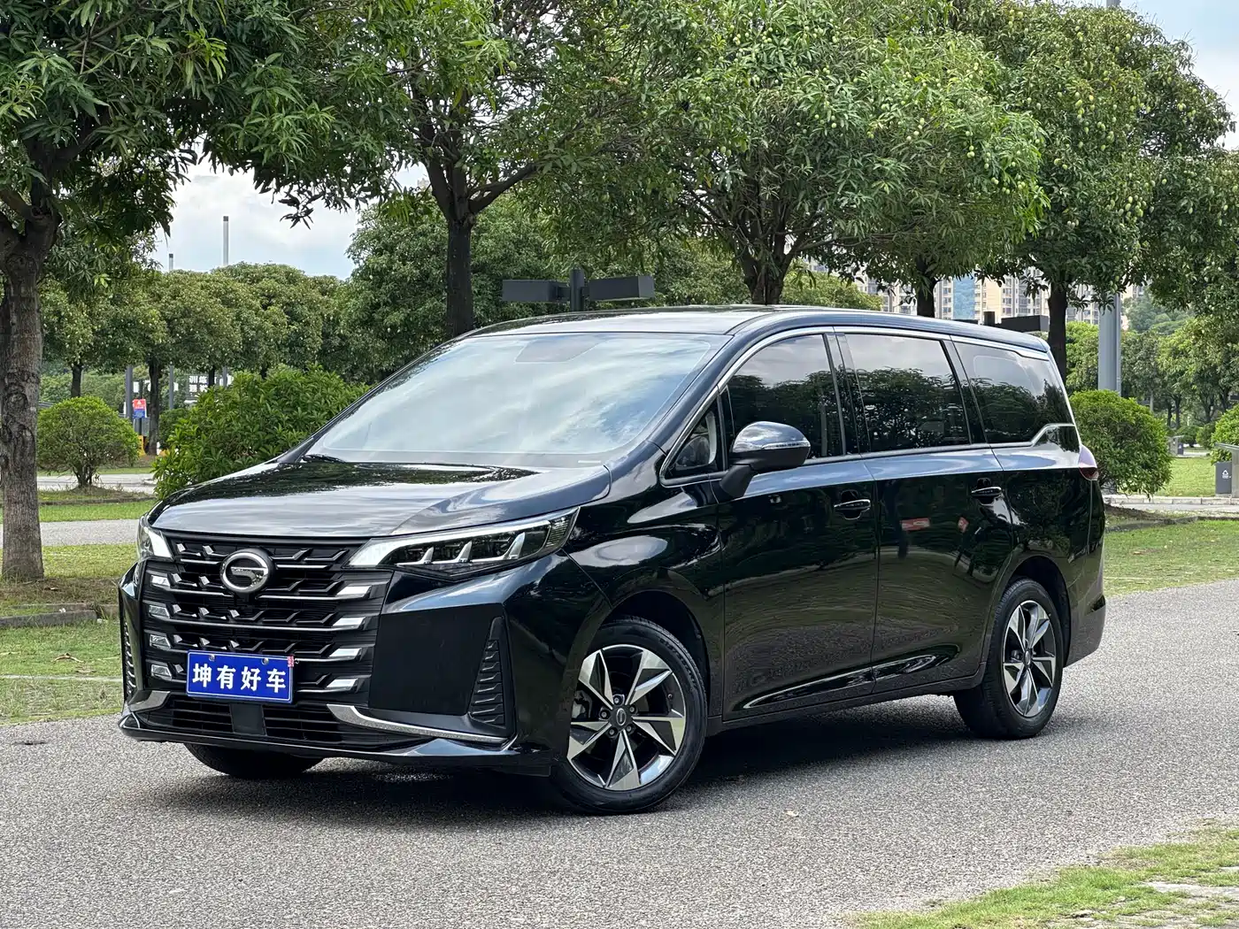 GAC Trumpchi Trumpchi M6 2023 PRO 270T DCT Luxury Edition