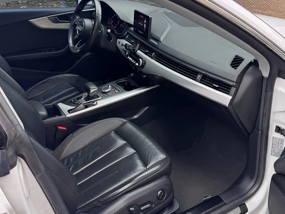 Audi A5 (Import) 2017 Sportback 40 TFSI Fashion фото 15