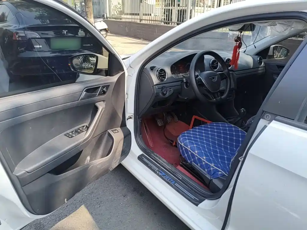 Jetta VA3 2020 2019 1.5L Manual Progressive Edition
