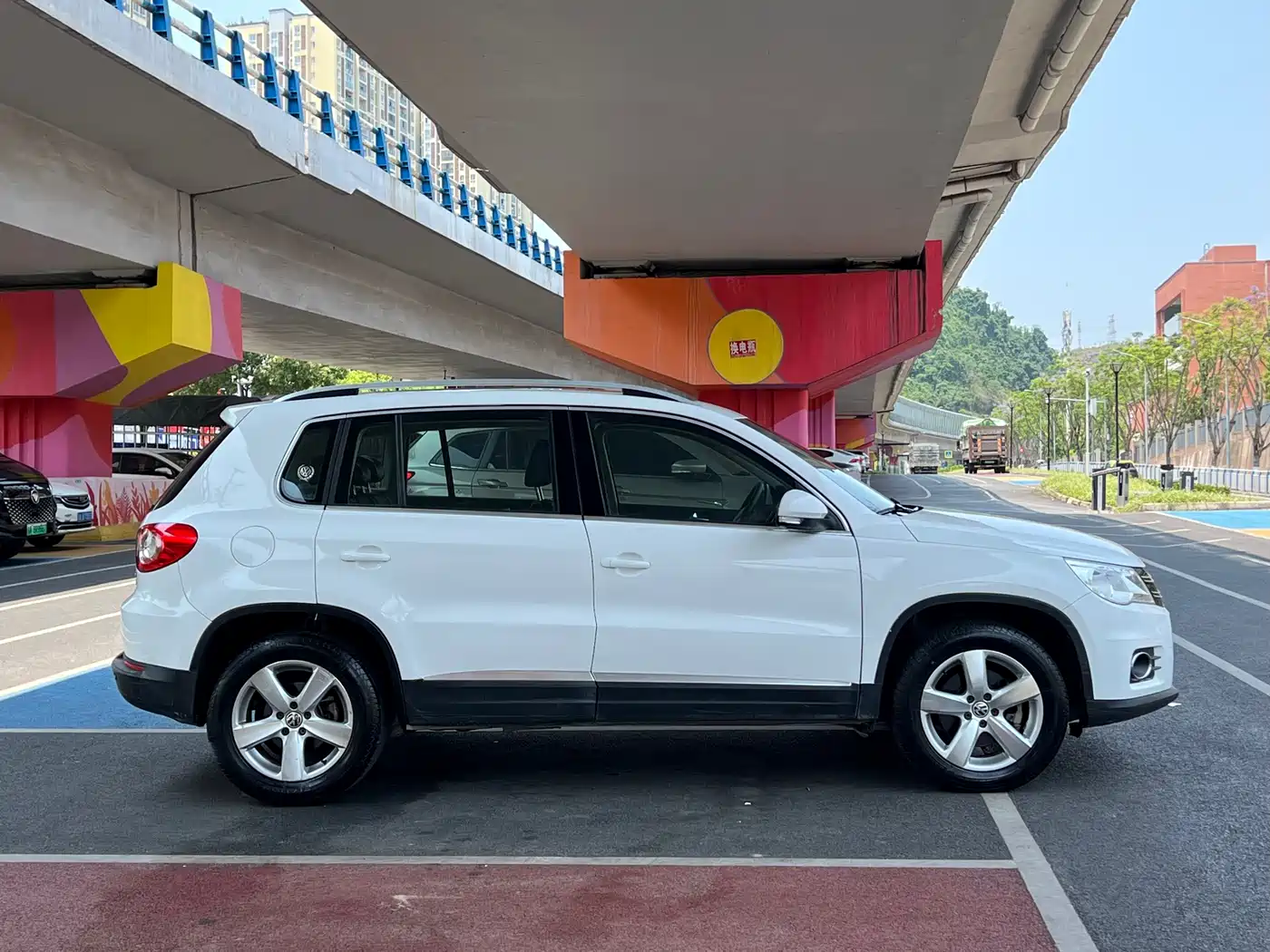 Volkswagen Tiguan 2012 1.8TSI Automatic 4WD Elite Edition фото 5