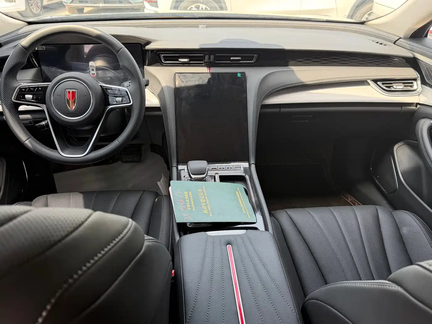 Hongqi H5 2025 1.5T DCT Flag Rhythm 500,000 Units Memorial Edition фото 6