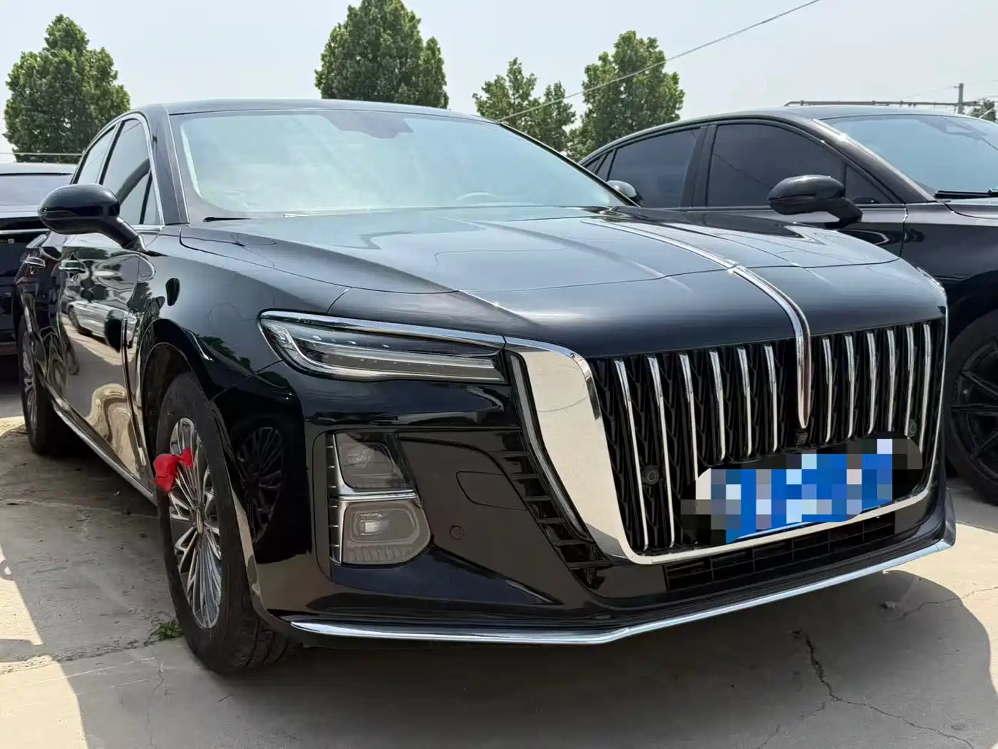 Hongqi H5 2025 1.5T DCT Flag Rhythm 500,000 Units Memorial Edition фото 3