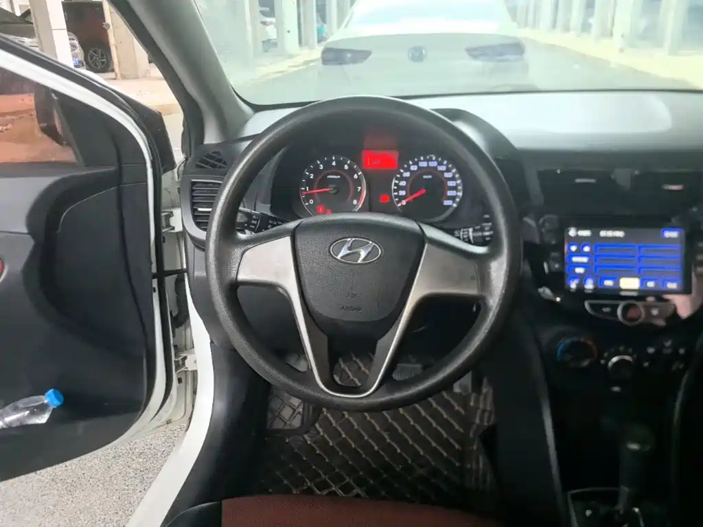 Hyundai Reina 2014 2014 Model 1.4L Automatic GLX