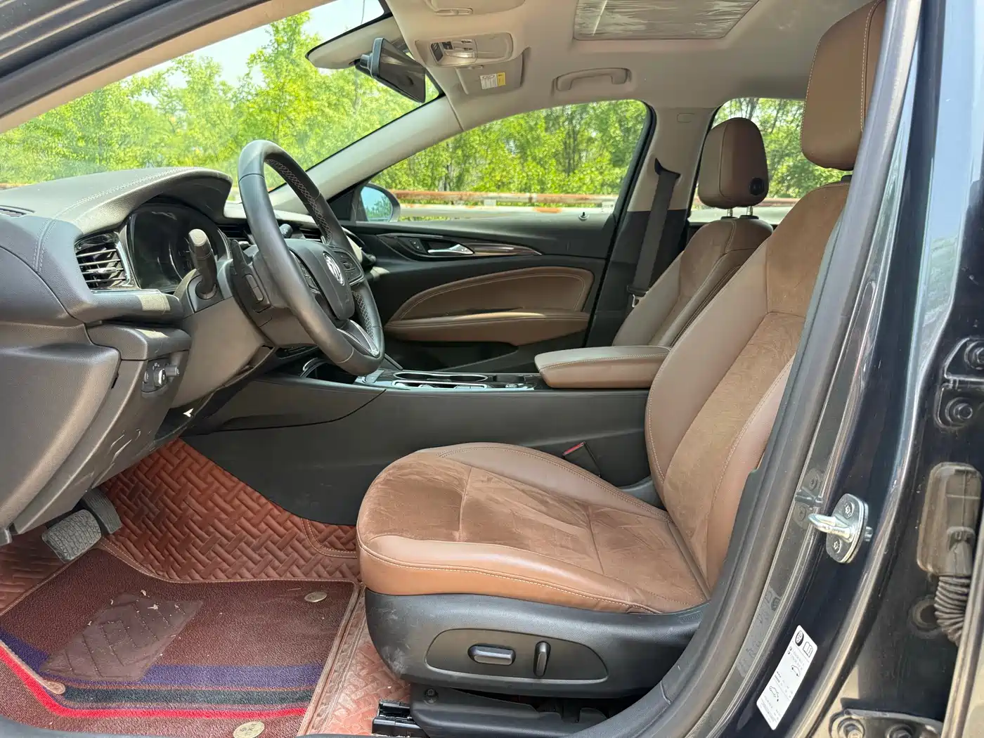 BUICK REGAL