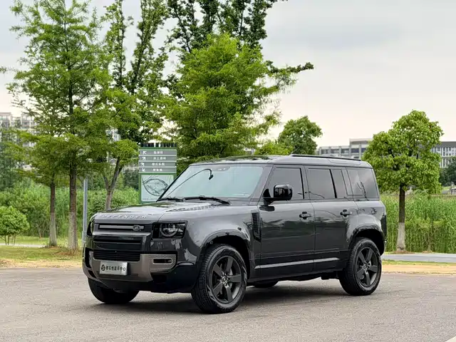 Land Rover Defender 2025 110 3.0T P400 -Dynamic HSE