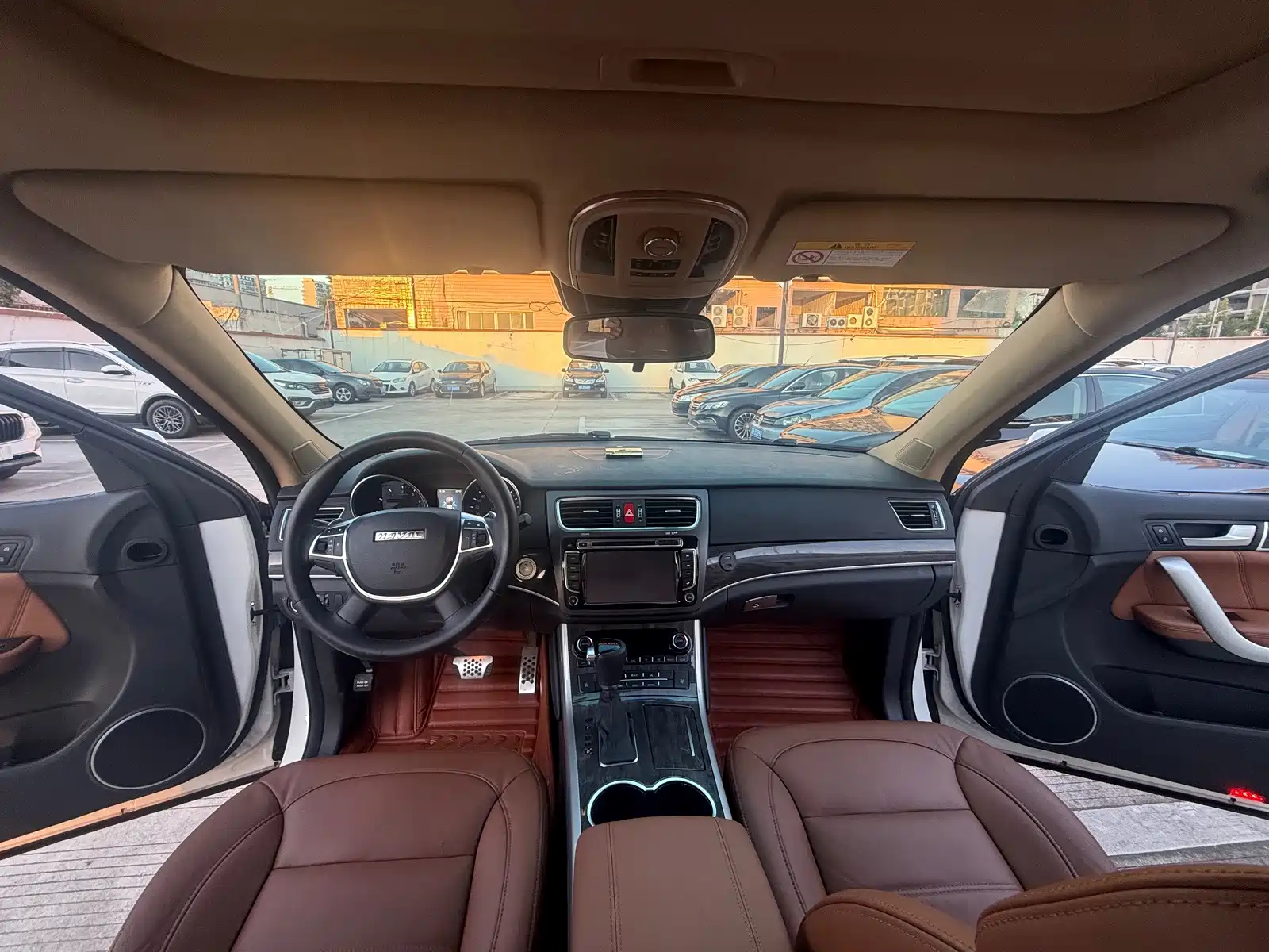 Фото 8 - Haval H8