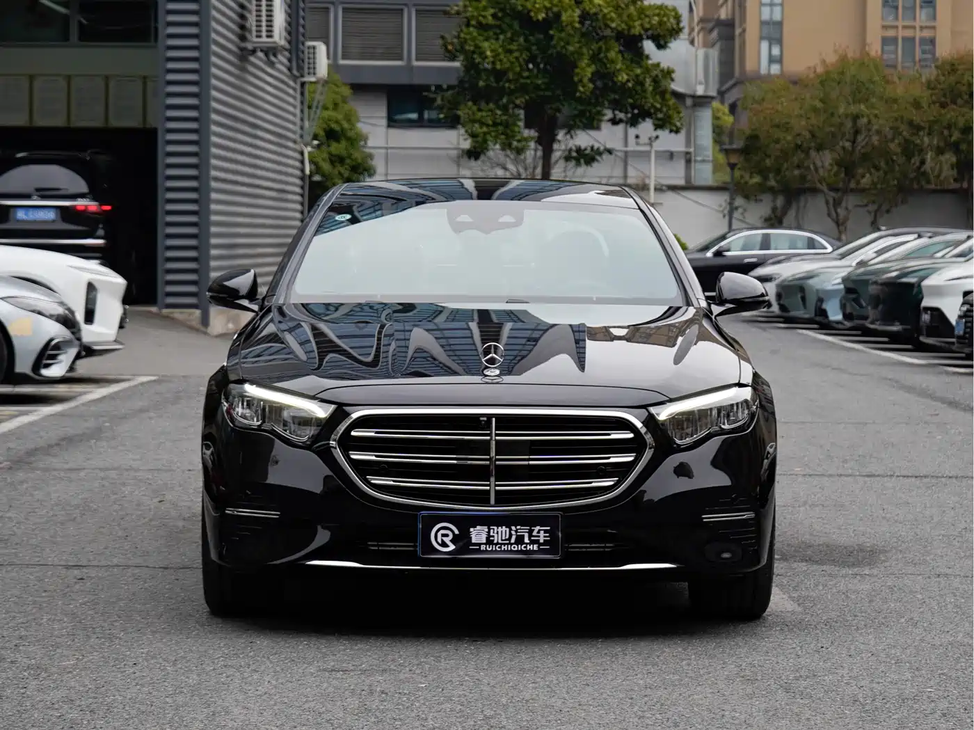 MERCEDES-BENZ E-CLASS
