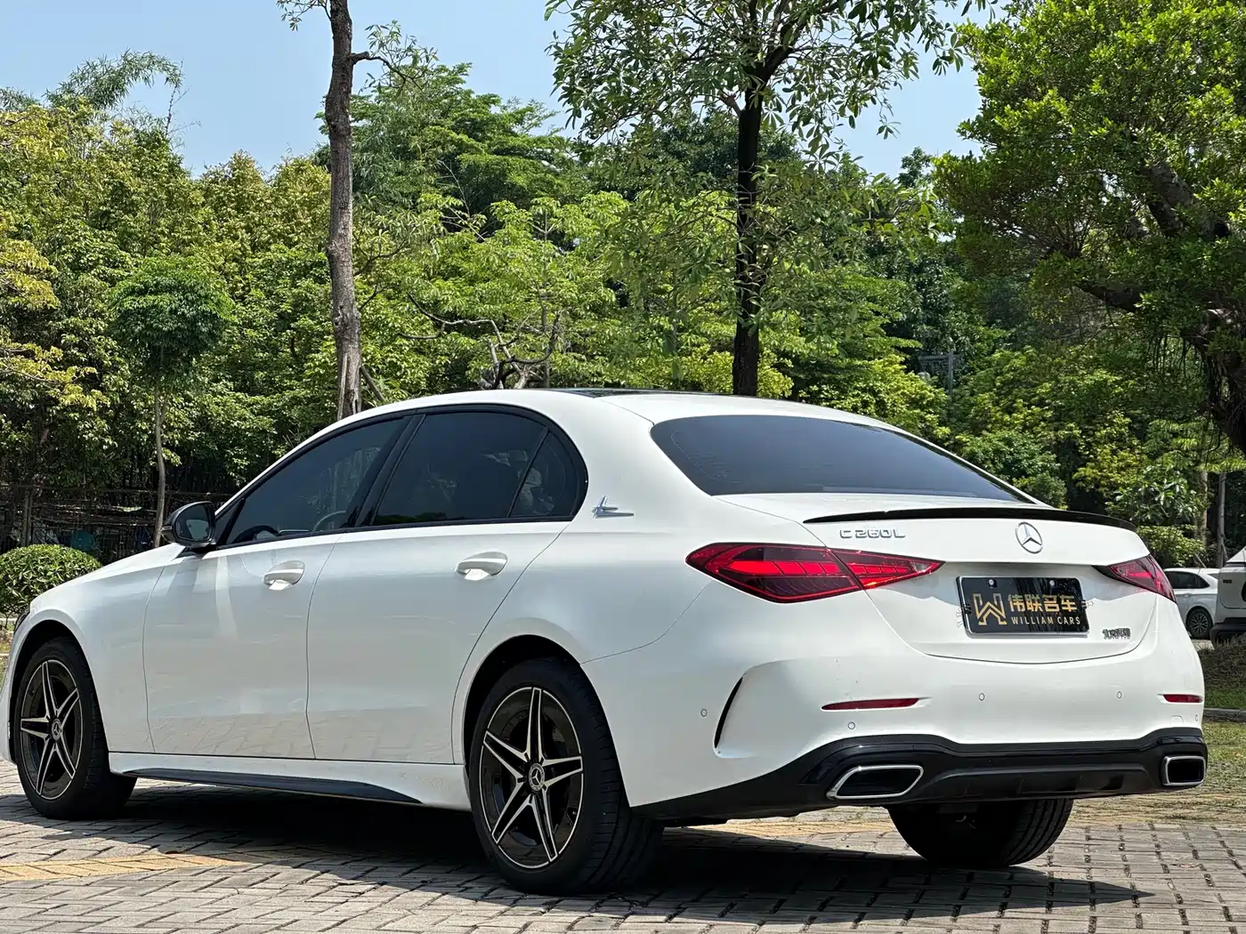 Mercedes-Benz C-Class 2025 C 260 L Night Sport Edition фото 4