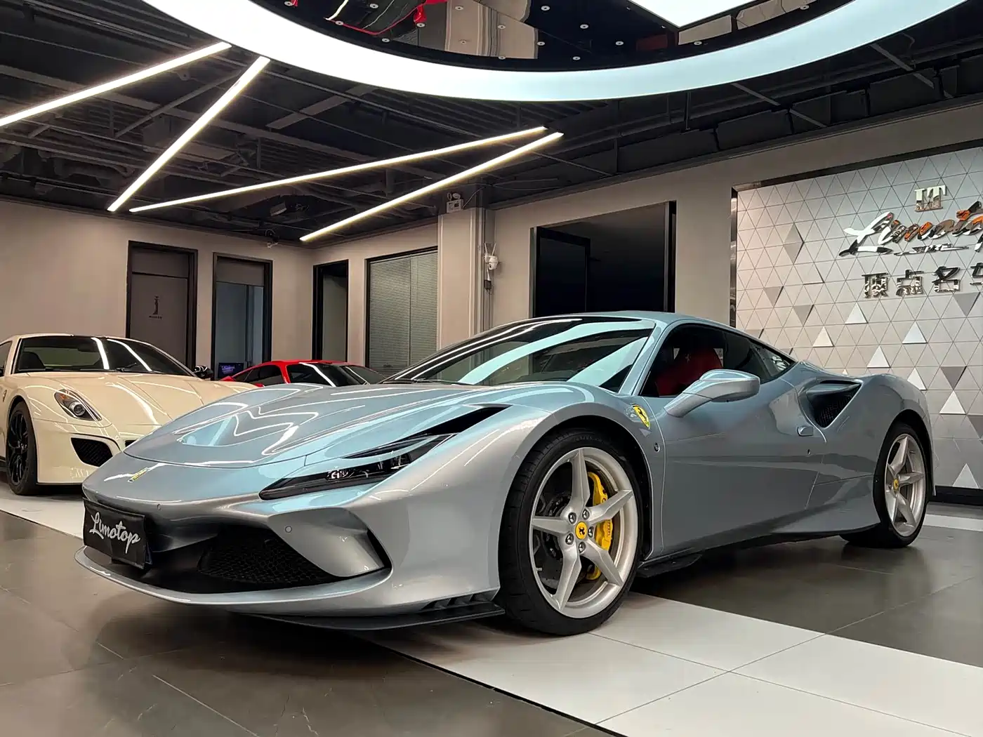 Ferrari F8 2023 2019 Tributo 3.9T V8