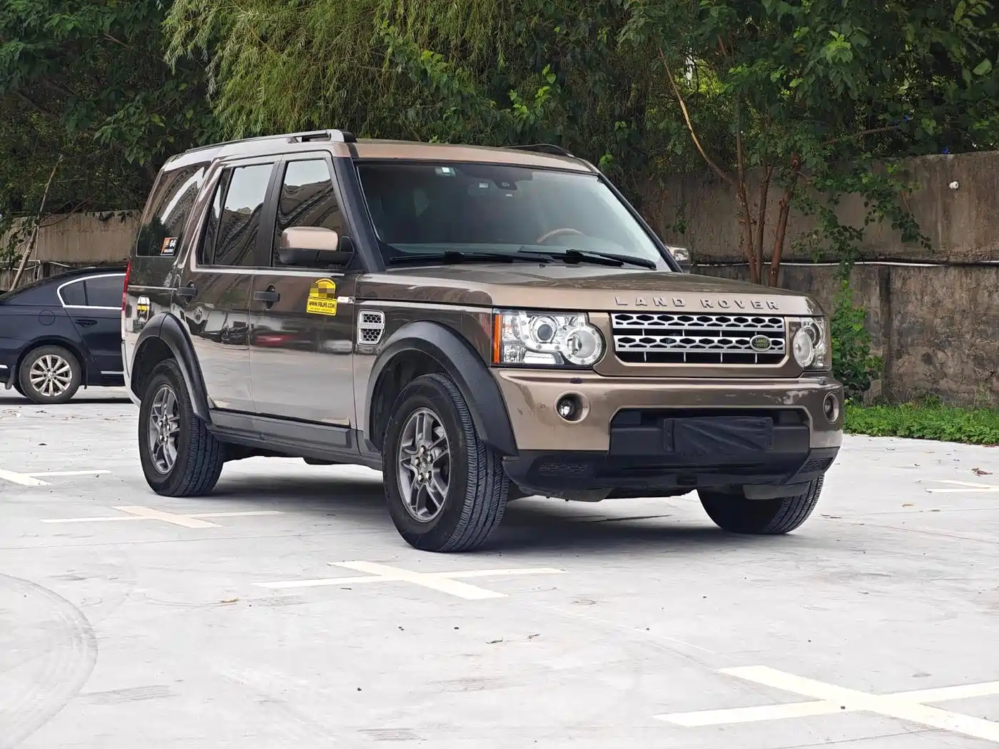 Land Rover Discovery 2011 2.7 TDV6 S Diesel фото 3