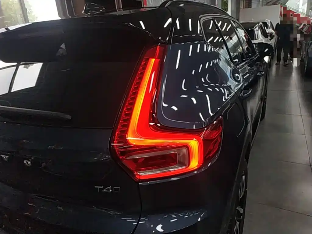 Volvo XC40 2022 2022 Model T4 AWD Smart Vision Sport Edition