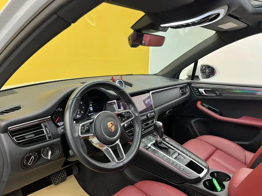 Фото 35 - Porsche Macan
