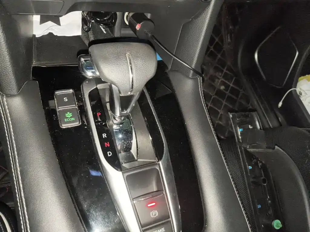 Фото 15 - Honda UR-V