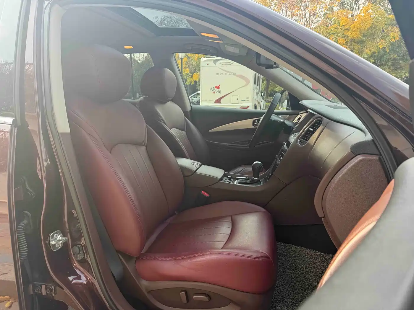 Infiniti QX50 (Import) 2014 2013 2.5L 2WD Elegance