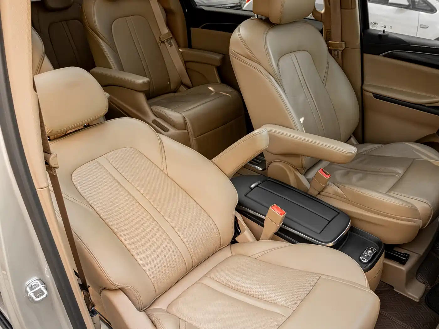 Buick GL8 2021 ES Landlord 653T Flagship фото 10