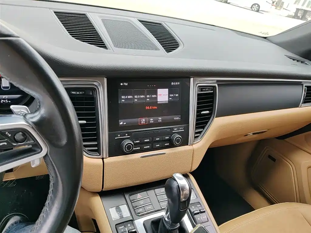 Porsche Macan 2017 Macan 2.0T фото 13