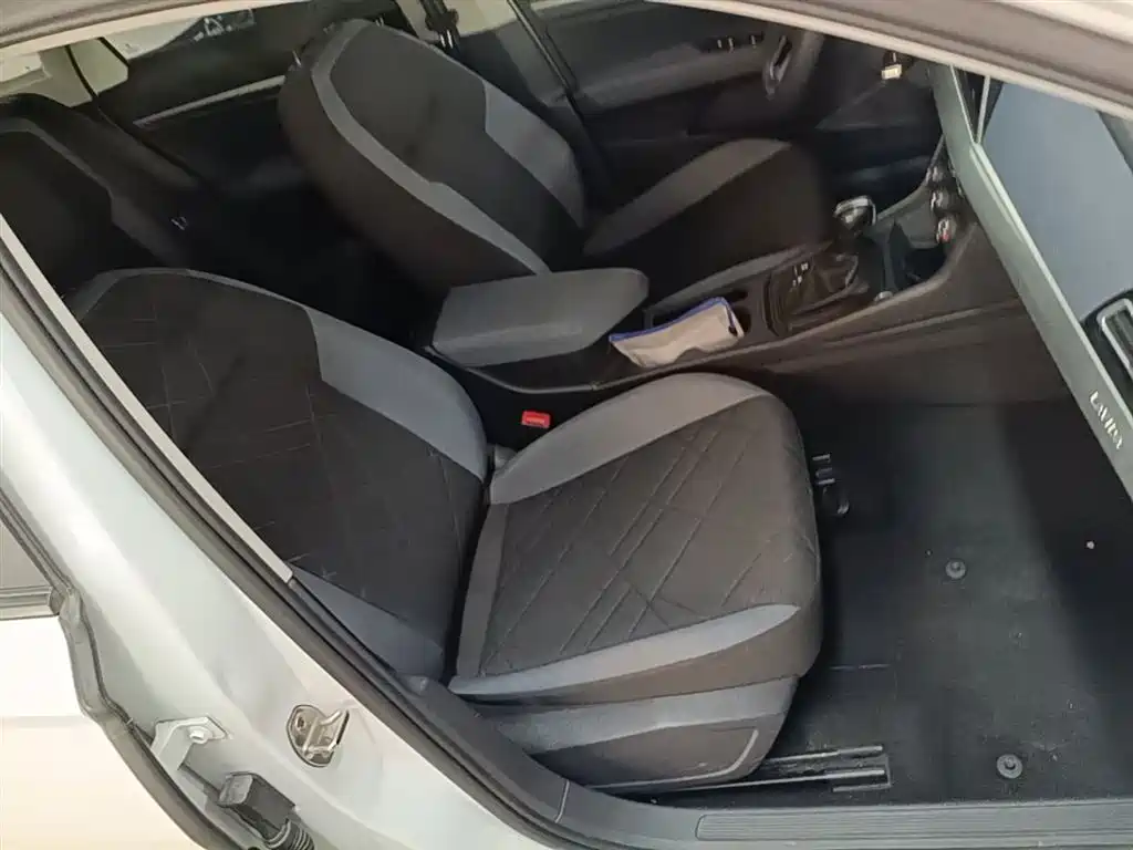 Volkswagen Lavida 2023 1.5L Auto Delight Edition фото 25