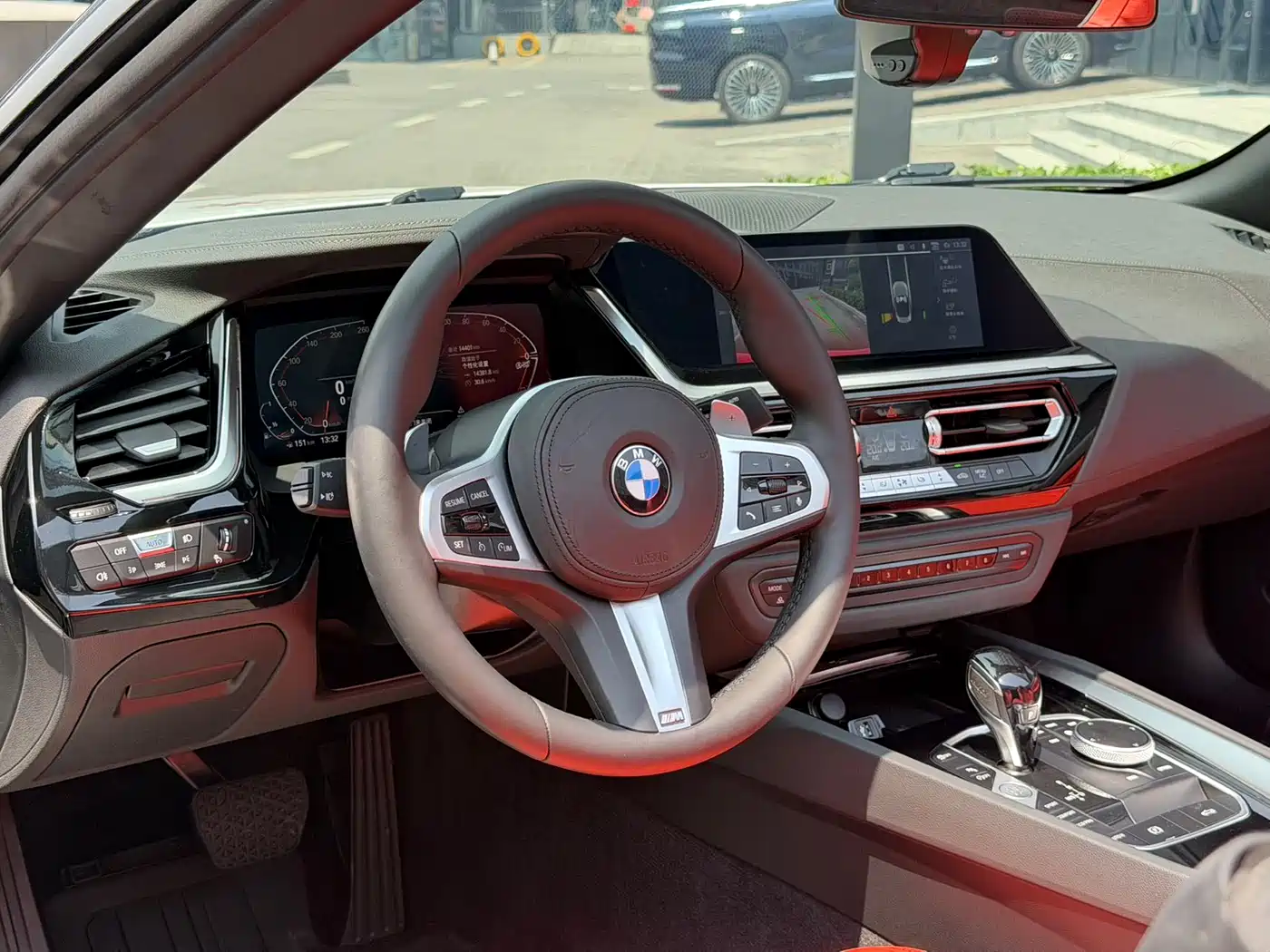 BMW Z4 2023 sDrive 25i M Sport Package фото 10